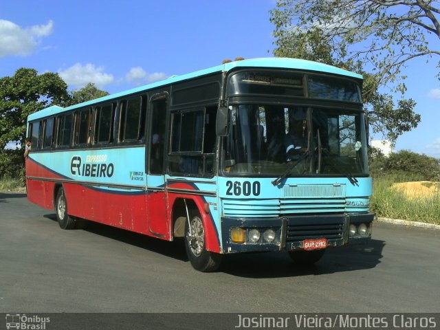Expresso Ribeiro 2600 na cidade de Montes Claros, Minas Gerais, Brasil, por Josimar Vieira. Número da foto: #1784369.