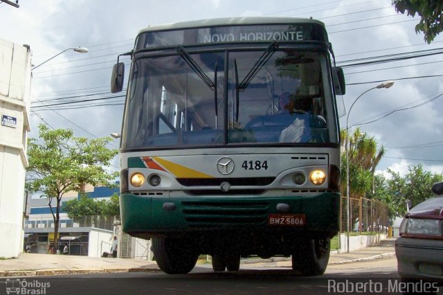Empresa Circular de Marília 4184 na cidade de Marília, São Paulo, Brasil, por Roberto Mendes. Número da foto: #1832761.