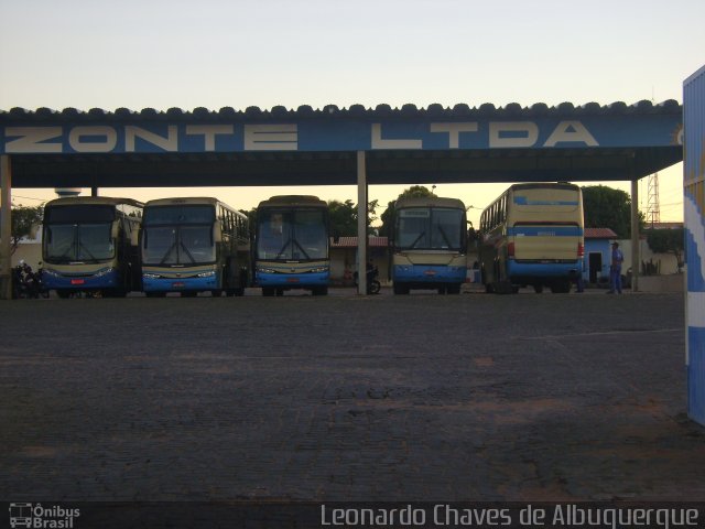 Viação Novo Horizonte Garagem de Guanambi-BA na cidade de Guanambi, Bahia, Brasil, por Leonardo Chaves de Albuquerque. ID da foto: 1831607.