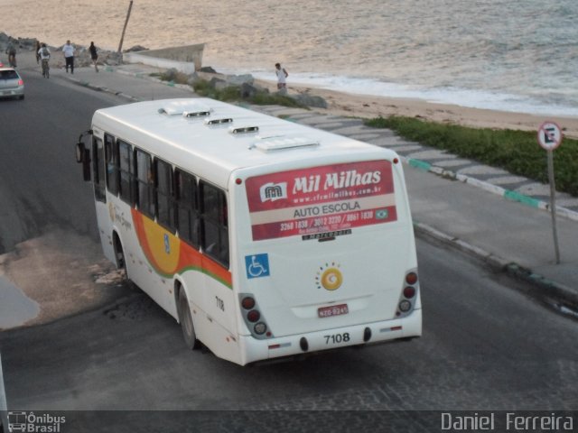 Viação Cidade Porto Seguro 7108 na cidade de Porto Seguro, Bahia, Brasil, por Daniel  Ferreira. Número da foto: #1832531.