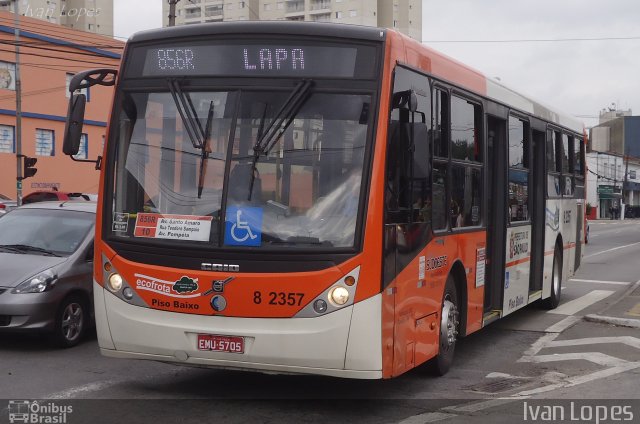 Viação Gato Preto 8 2357 na cidade de São Paulo, São Paulo, Brasil, por Ivan da Silva Lopes. Número da foto: #1851574.