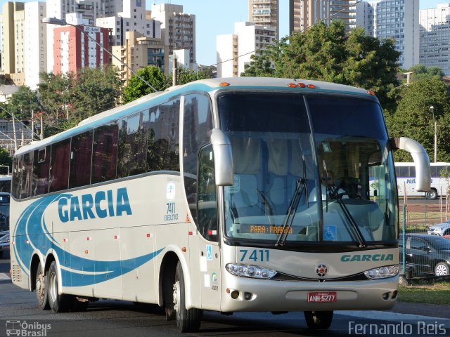 Viação Garcia 7411 na cidade de Ribeirão Preto, São Paulo, Brasil, por Fernando Reis. Número da foto: #1857096.
