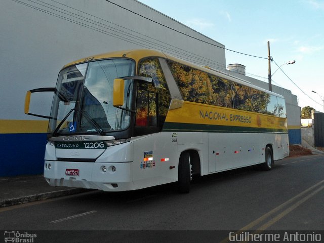 Nacional Expresso 12206 na cidade de Araxá, Minas Gerais, Brasil, por Guilherme Antonio. Número da foto: #1859522.