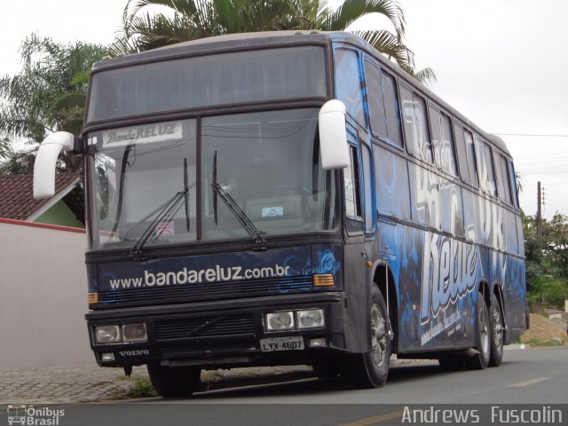 Banda Reluz 4607 na cidade de Joinville, Santa Catarina, Brasil, por Andrews  Fuscolin. Número da foto: #1862167.