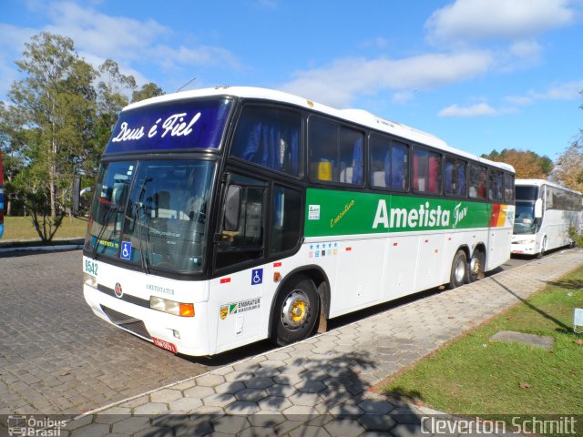 Ametista Tur Viagens e Turismo 9542 na cidade de Santa Maria, Rio Grande do Sul, Brasil, por Cleverton Schmitt. Número da foto: #1862123.