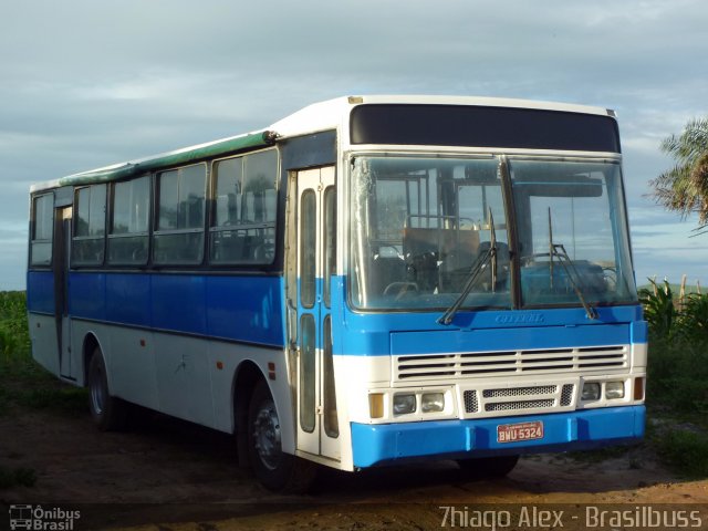 Ônibus Particulares BWU5324 na cidade de Limoeiro de Anadia, Alagoas, Brasil, por Thiago Alex. Número da foto: #1866483.