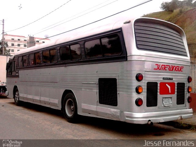 Ônibus Particulares 0841 na cidade de Ponte Nova, Minas Gerais, Brasil, por Jessé Fernandes. Número da foto: #1865556.
