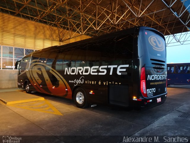 Expresso Nordeste 5070 na cidade de Guarapuava, Paraná, Brasil, por Alexandre M.  Sanches. Número da foto: #1866624.