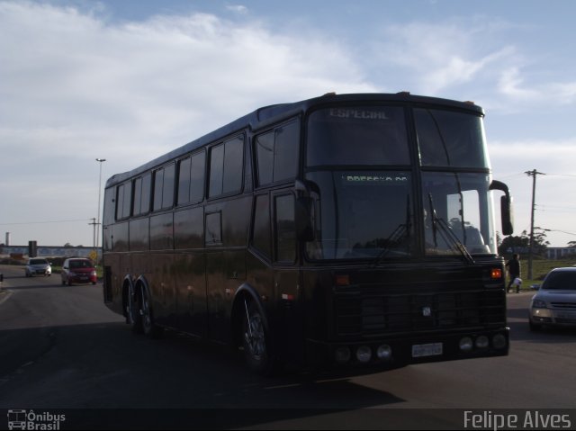 Ônibus Particulares SN na cidade de Pelotas, Rio Grande do Sul, Brasil, por Felipe Alves. Número da foto: #1835619.