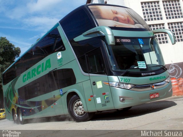 Viação Garcia 7107 na cidade de Rio de Janeiro, Rio de Janeiro, Brasil, por Michael Souza. Número da foto: #1872719.