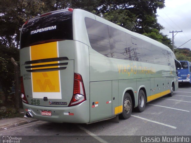 Viação Itapemirim 258 na cidade de São José dos Campos, São Paulo, Brasil, por Cássio Moutinho de Araújo. Número da foto: #1873046.