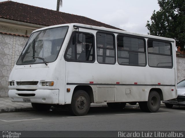 Ônibus Particulares 9268 na cidade de Guarujá, São Paulo, Brasil, por Ricardo Luiz. ID da foto: 1875659.