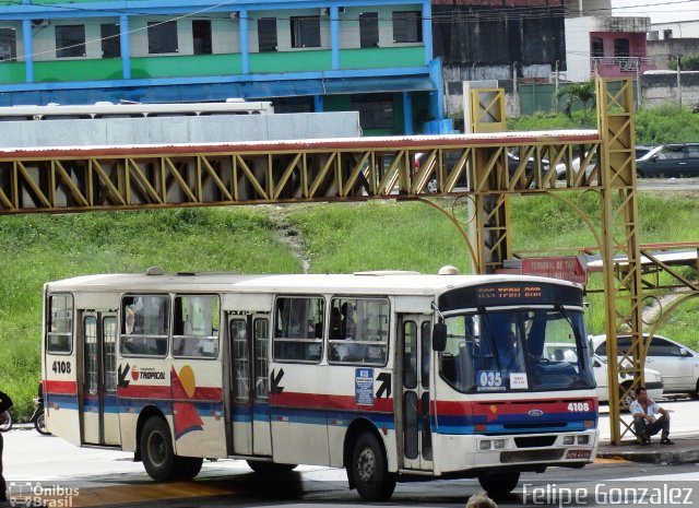 Transporte Tropical 4108 na cidade de Aracaju, Sergipe, Brasil, por Felipe Gonzalez. Número da foto: #1874904.