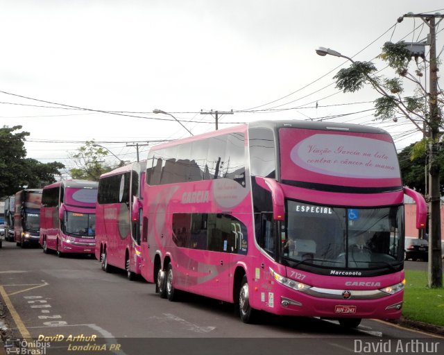 Viação Garcia 7127 na cidade de Londrina, Paraná, Brasil, por David Arthur. ID da foto: 1882377.