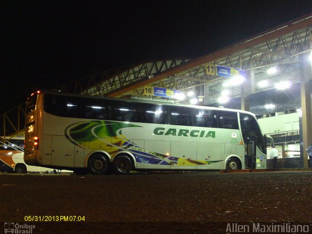 Viação Garcia 7717 na cidade de Uberaba, Minas Gerais, Brasil, por Allen Maximiliano. Número da foto: #1836065.