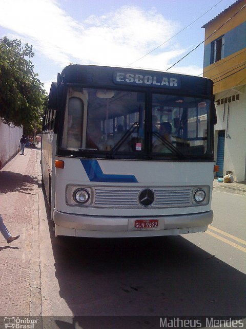 Escolares 9632 na cidade de Serra, Espírito Santo, Brasil, por Matheus Mendes. Número da foto: #1838288.
