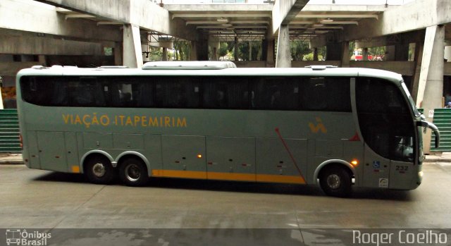 Viação Itapemirim 232 na cidade de Curitiba, Paraná, Brasil, por Roger Coelho. Número da foto: #1839991.