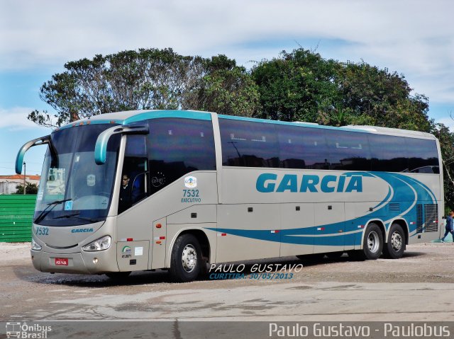 Viação Garcia 7532 na cidade de Curitiba, Paraná, Brasil, por Paulo Gustavo. Número da foto: #1841698.