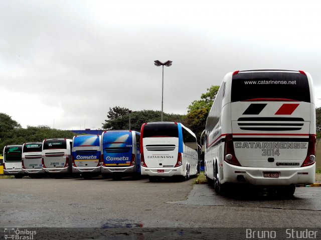Auto Viação Catarinense 3014 na cidade de São Paulo, São Paulo, Brasil, por Bruno   Studer. Número da foto: #1843083.