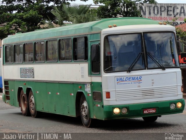 Valdemar Transporte e Turismo 1102 na cidade de Timon, Maranhão, Brasil, por João Victor. ID da foto: 1845766.