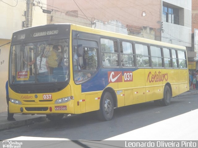 Coletivo Transportes 037 na cidade de Caruaru, Pernambuco, Brasil, por Leon Oliver. Número da foto: #1893750.
