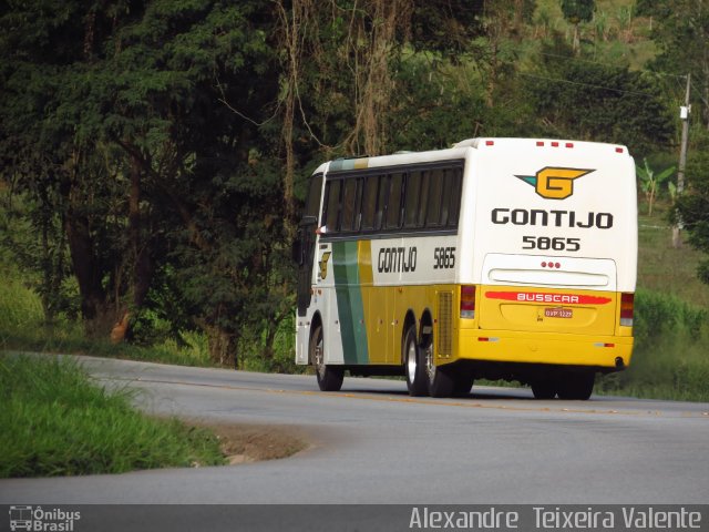 Empresa Gontijo de Transportes 5865 na cidade de João Monlevade, Minas Gerais, Brasil, por Alexandre  Teixeira Valente. ID da foto: 1918706.