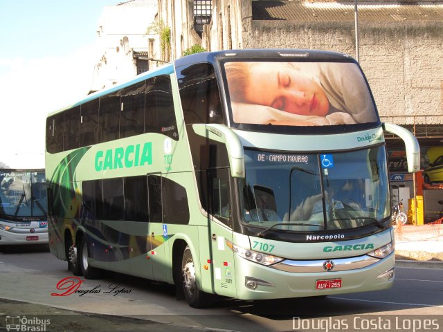 Viação Garcia 7107 na cidade de Rio de Janeiro, Rio de Janeiro, Brasil, por Douglas Costa Lopes. Número da foto: #1921242.