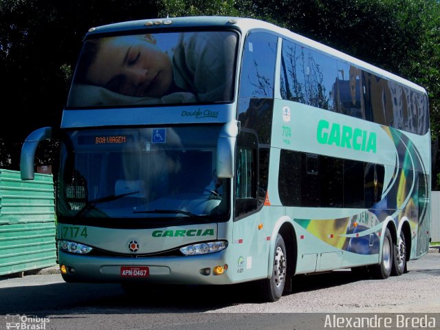Viação Garcia 7174 na cidade de Curitiba, Paraná, Brasil, por Alexandre Breda. Número da foto: #1925087.