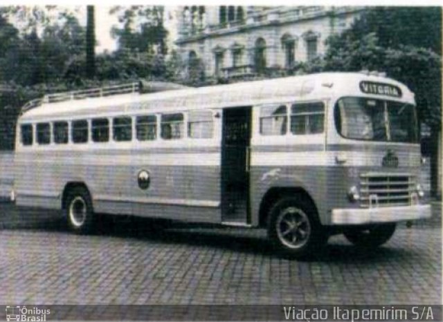 Viação Itapemirim 53 na cidade de Vitória, Espírito Santo, Brasil, por Alessandro de Bem Barros. ID da foto: 1926965.