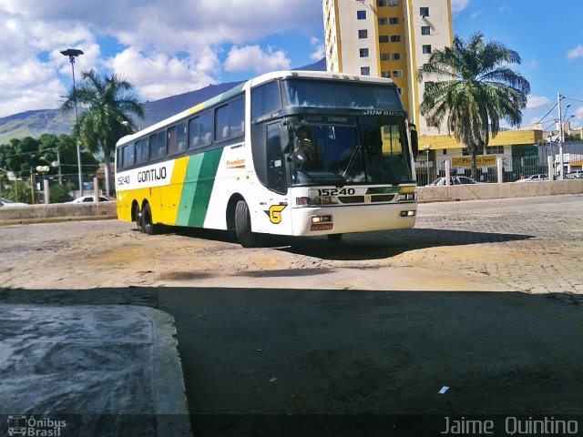 Empresa Gontijo de Transportes 15240 na cidade de Governador Valadares, Minas Gerais, Brasil, por Jaime  Quintino. Número da foto: #1895436.