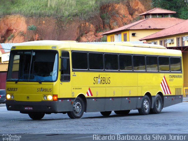 Viação Itapemirim 42037 na cidade de Paraíba do Sul, Rio de Janeiro, Brasil, por Ricardo Barboza da Silva Júnior. Número da foto: #1932568.