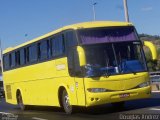 Ônibus Particulares BYC8384 na cidade de Trindade, Goiás, Brasil, por Douglas Andrez. ID da foto: :id.