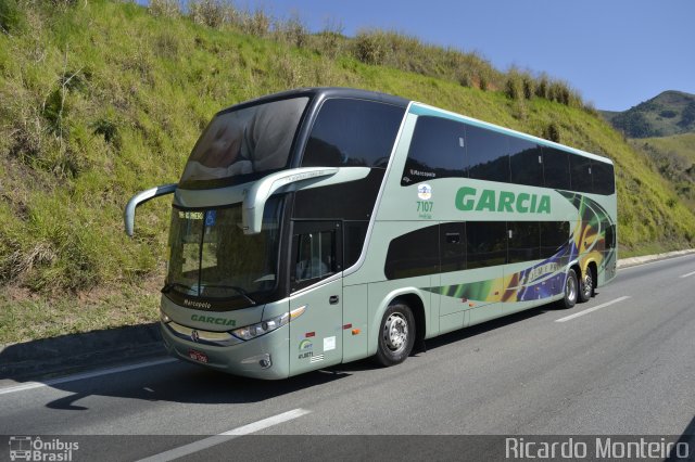 Viação Garcia 7107 na cidade de Piraí, Rio de Janeiro, Brasil, por Ricardo Silva Monteiro. Número da foto: #1938236.