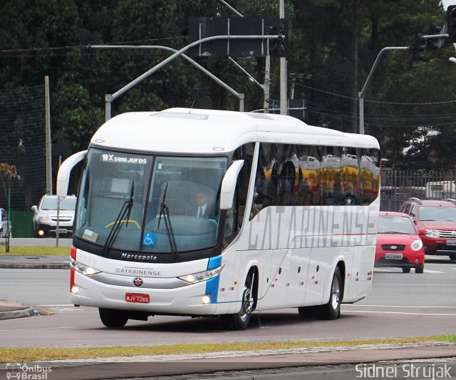 Auto Viação Catarinense 3349 na cidade de Curitiba, Paraná, Brasil, por Sidnei Machado Strujak. Número da foto: #1938311.