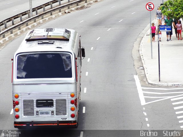 Ônibus Particulares 7501 na cidade de São Paulo, São Paulo, Brasil, por Bruno   Studer. Número da foto: #1945860.