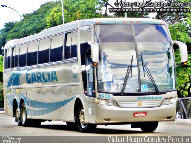 Viação Garcia 6958 na cidade de Maringá, Paraná, Brasil, por Victor Hugo Guedes Pereira. Número da foto: #1945727.