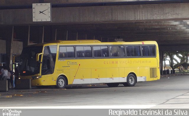 Viação Itapemirim 9717 na cidade de Curitiba, Paraná, Brasil, por Reginaldo Levinski da Silva. Número da foto: #1945578.