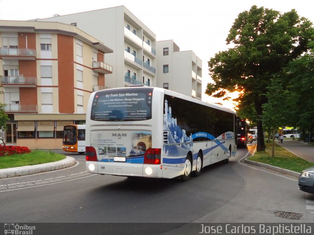 Ônibus Particulares sn na cidade de , por José Carlos Baptistella. ID da foto: 1946616.