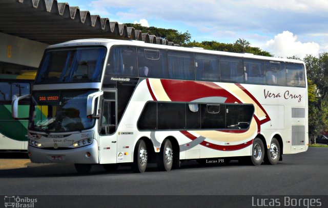 Vera Cruz Transporte e Turismo 2000 na cidade de Araxá, Minas Gerais, Brasil, por Lucas Borges . Número da foto: #1946556.