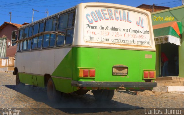 Ônibus Particulares BYD7109 na cidade de Canápolis, Bahia, Brasil, por Carlos Júnior. Número da foto: #1952386.