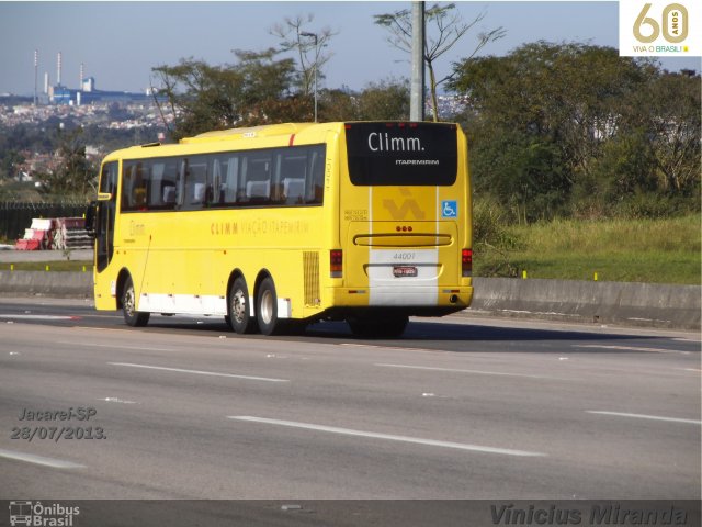 Viação Itapemirim 44001 na cidade de Jacareí, São Paulo, Brasil, por Vinicius Miranda. Número da foto: #1952723.