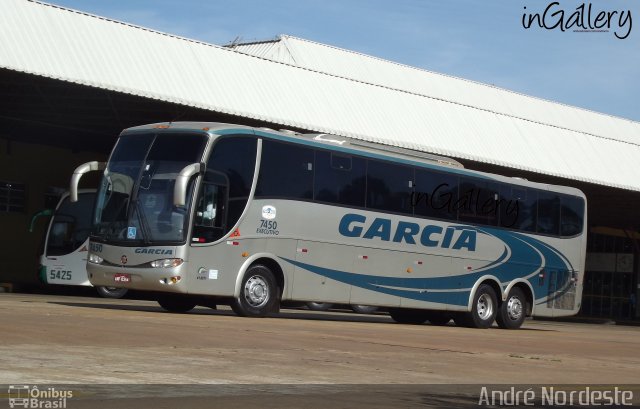 Viação Garcia 7450 na cidade de Maringá, Paraná, Brasil, por André Nordeste. ID da foto: 1954385.