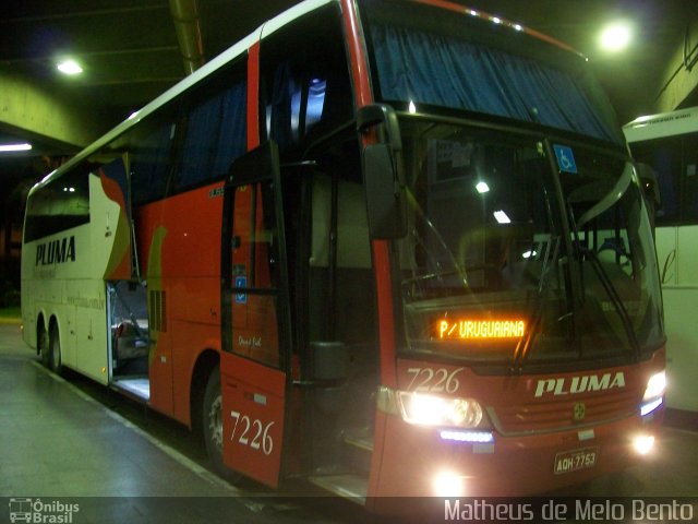 Pluma Conforto e Turismo 7226 na cidade de São Paulo, São Paulo, Brasil, por Matheus de Melo Bento. Número da foto: #1956741.