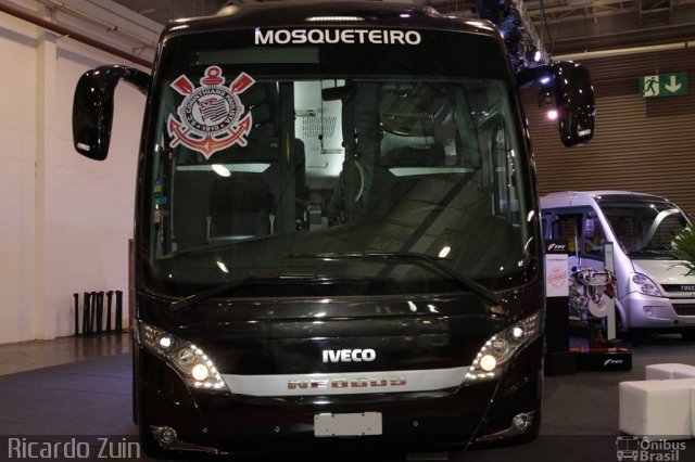 Sport Club Corinthians Paulista MOSQUETEIRO IVECO na cidade de São Paulo, São Paulo, Brasil, por Ricardo Zuin. Número da foto: #1899967.