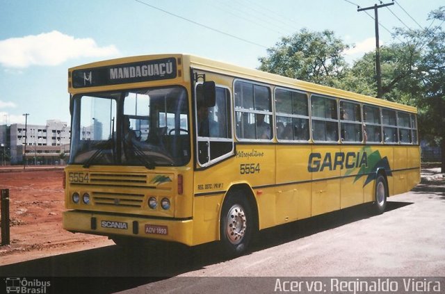 Viação Garcia 5554 na cidade de Mandaguaçu, Paraná, Brasil, por André Aguirra Taioqui. Número da foto: #1899998.