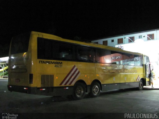Viação Itapemirim 45231 na cidade de Três Marias, Minas Gerais, Brasil, por Paulo Camillo Mendes Maria. Número da foto: #1900292.