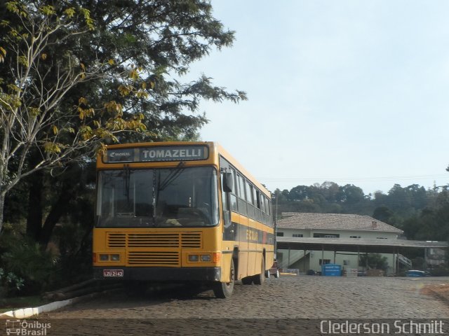 Trans Tomazelli ESCOLAR na cidade de Paim Filho, Rio Grande do Sul, Brasil, por Clederson Schmitt. Número da foto: #1903219.
