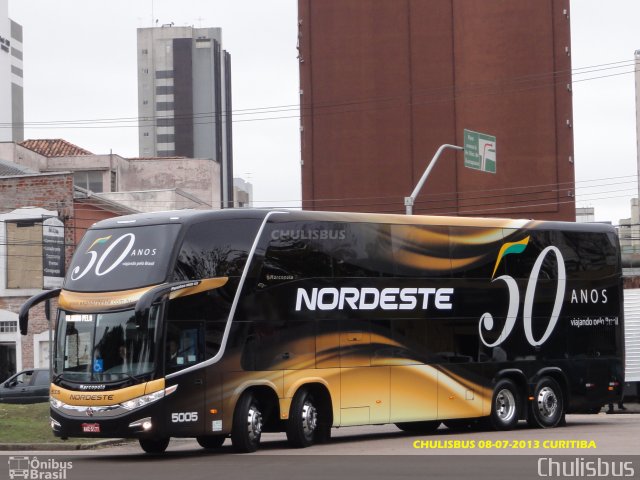 Expresso Nordeste 5005 na cidade de Curitiba, Paraná, Brasil, por Paulo Roberto Chulis. Número da foto: #1908652.