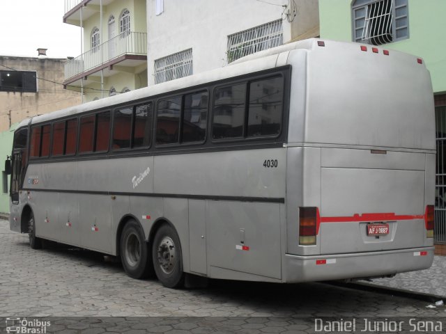 Ônibus Particulares 4030 na cidade de Guarapari, Espírito Santo, Brasil, por Daniel Junior Sena. Número da foto: #1980733.
