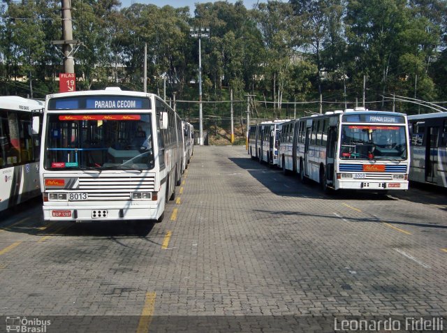 Metra - Sistema Metropolitano de Transporte 8013 na cidade de São Bernardo do Campo, São Paulo, Brasil, por Leonardo Fidelli. Número da foto: #1981283.